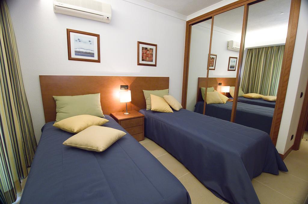 Apartamentos Alvaflor Quarteira Buitenkant foto