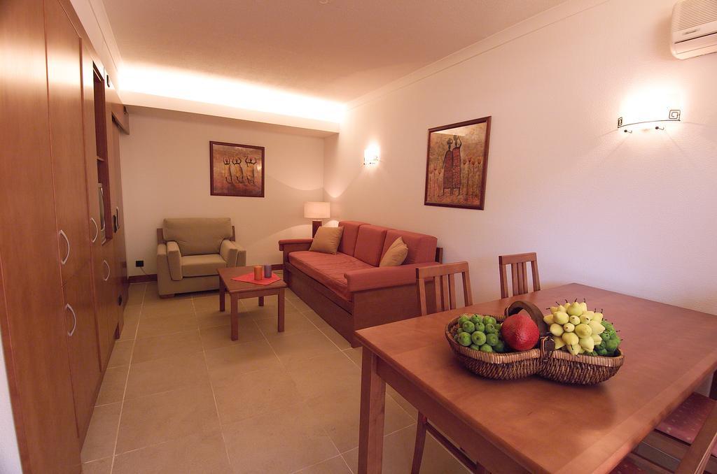 Apartamentos Alvaflor Quarteira Buitenkant foto